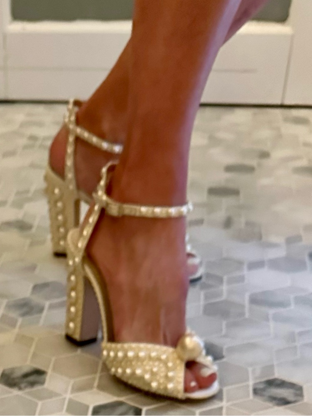 Jimmy Choo Sacaría 100 pearl embellished heels - Picture 11 of 13